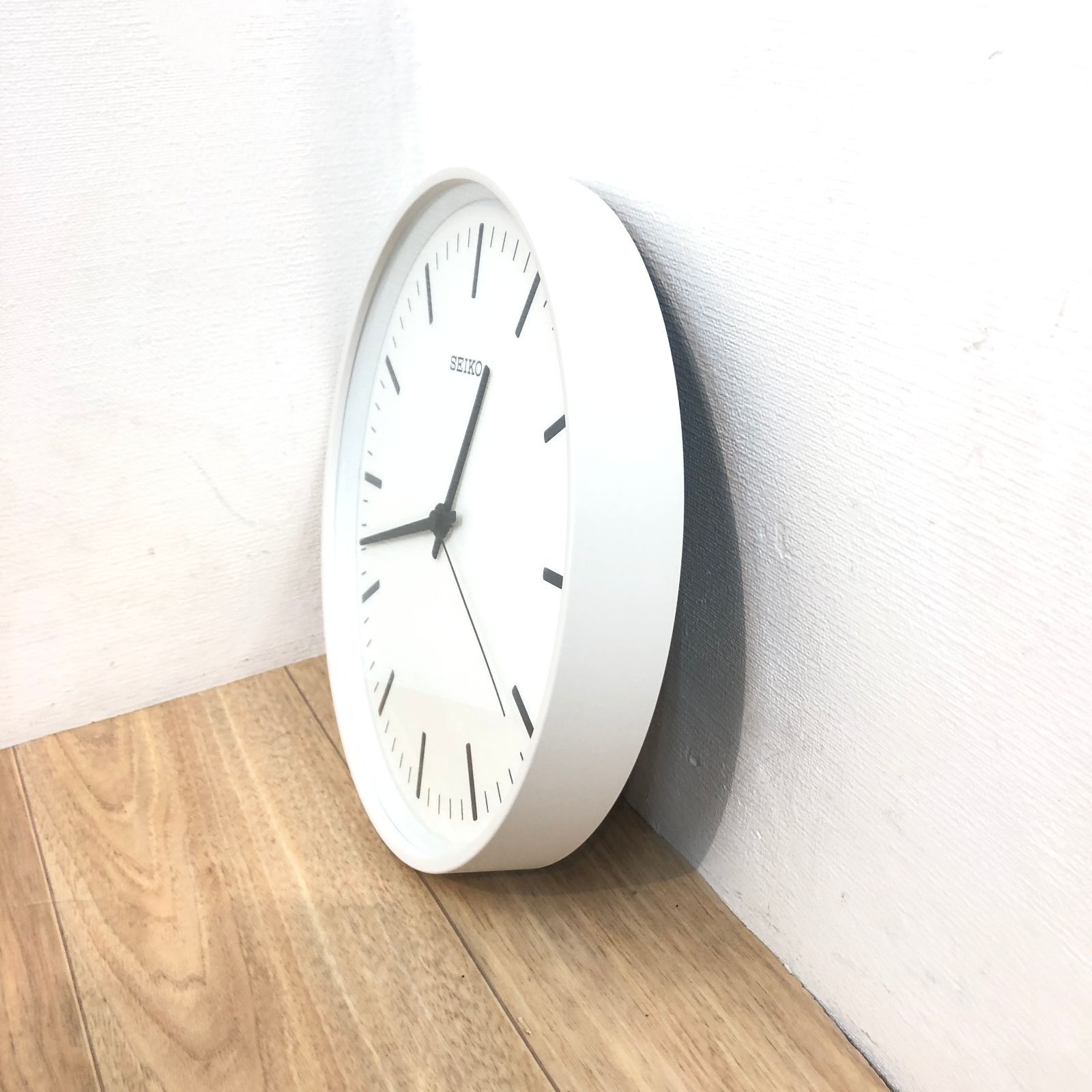 0636 SEIKO KX308W 電波時計　アルミボディ KX308W | SEIKO STANDARD | セイコーウオッチ株式会社