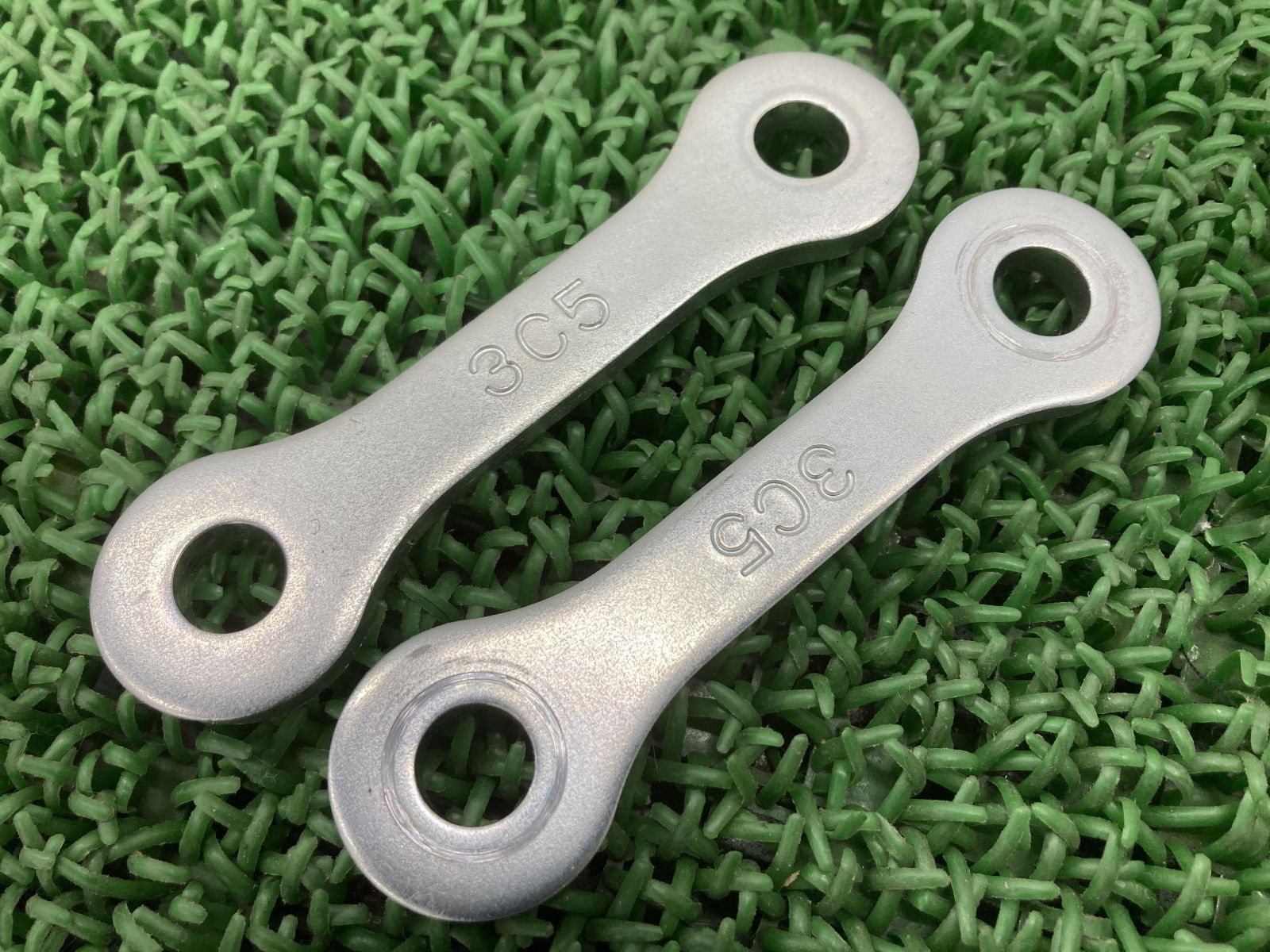 セロー250 リアサスペンションリンクロッド 3C5 ヤマハ 純正 中古 バイク 部品 DG17J 曲がり無し 品薄 希少品 コンディション良好