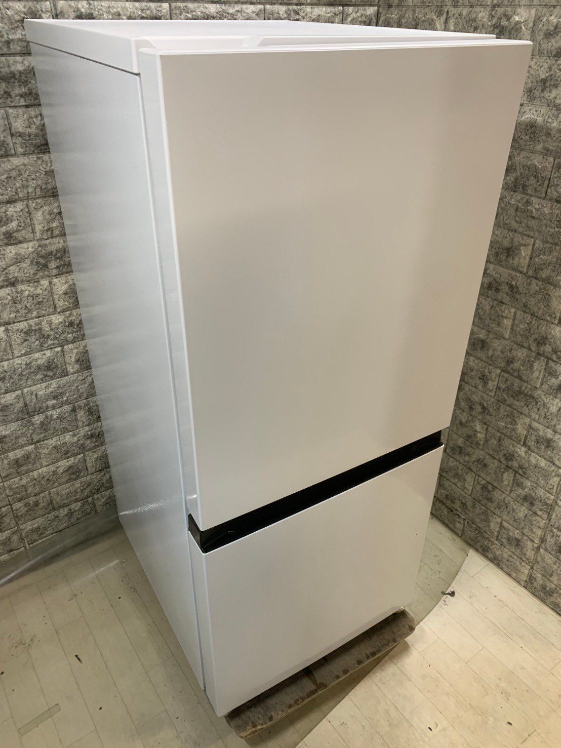 HR-B12E2W | ハイセンスジャパン株式会社