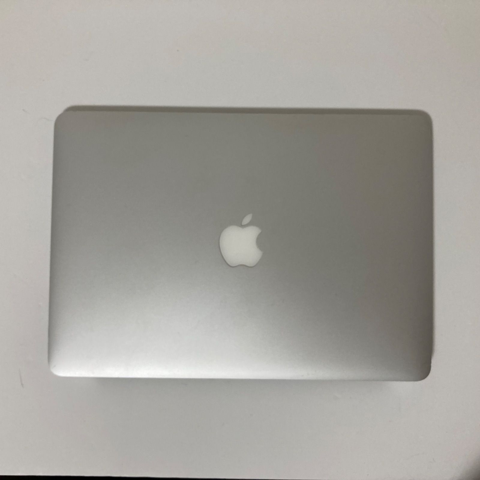 【美品】Apple MacBook Air 13 シルバー MacBook 中古 販売】MacBook Air M2 / 13インチ / 2022(2024