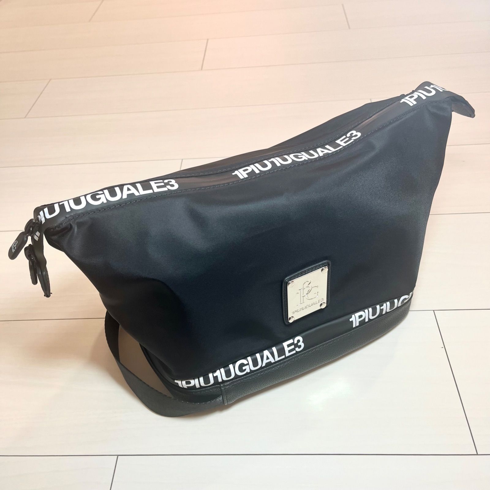 未使用 現行 1PIU1UGUALE3 GOLF ポーチ ゴルフ ウノピゥウノウ
