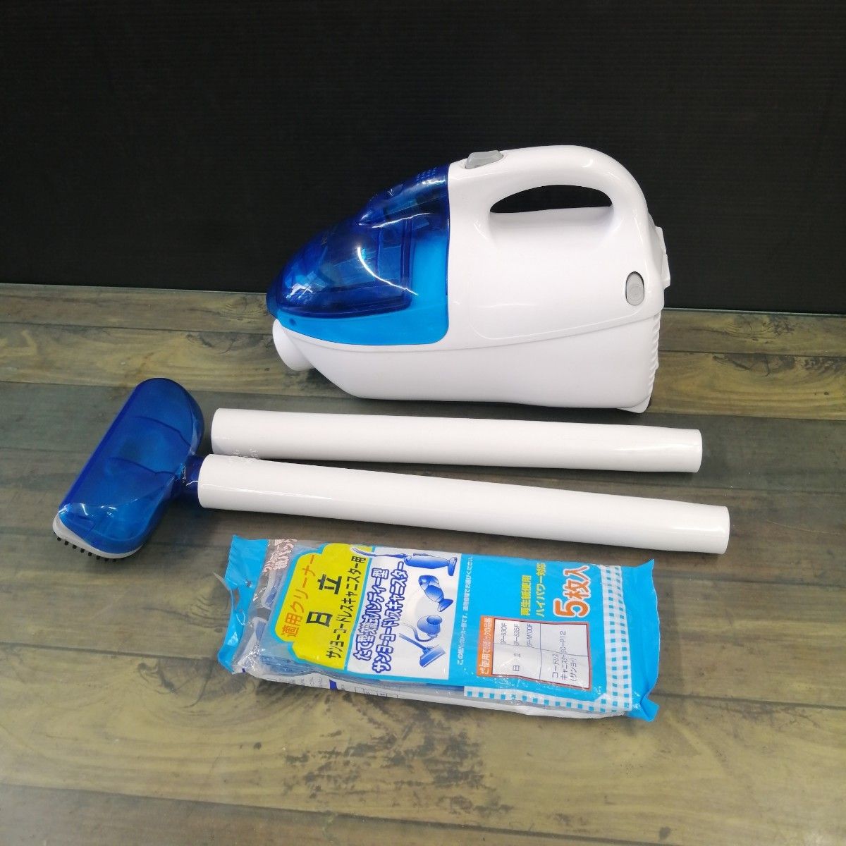 日立 ハンディ―掃除機 こまめちゃん 【東大和店】 - メルカリ