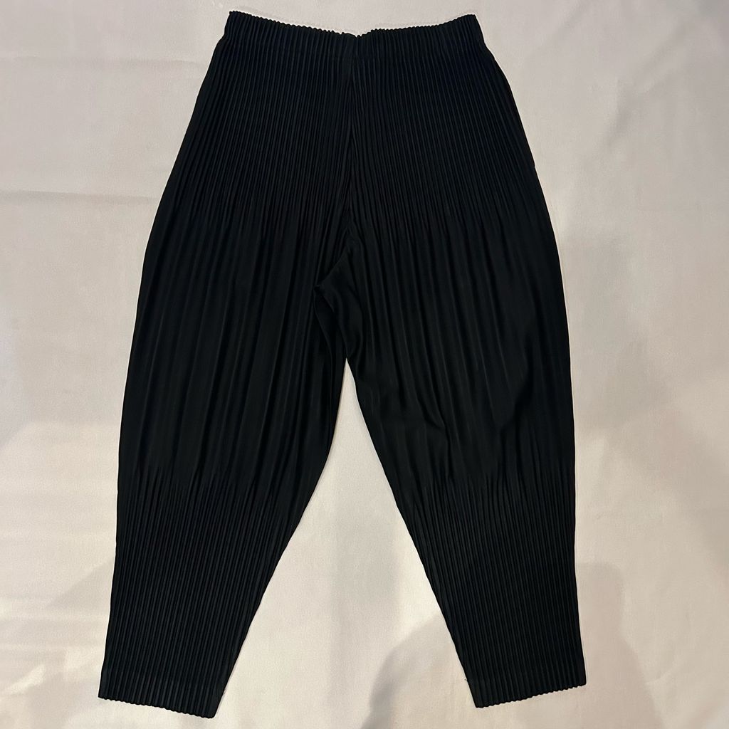 サイズ1 HOMME PLISSÉ ISSEY MIYAKE ブラック　パンツ Homme Plissé Issey Miyake Basic スリムパンツ | ブラック