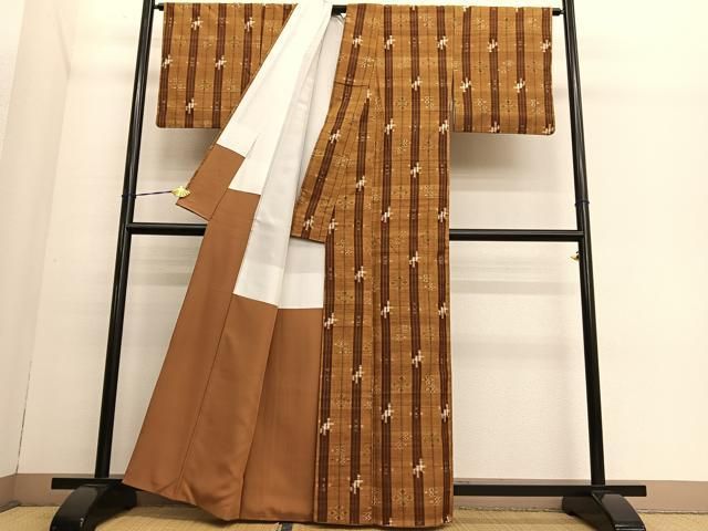 平和屋着物○上質な紬 琉球絣文様 正絹 逸品 BAAT3191hv - メルカリ 