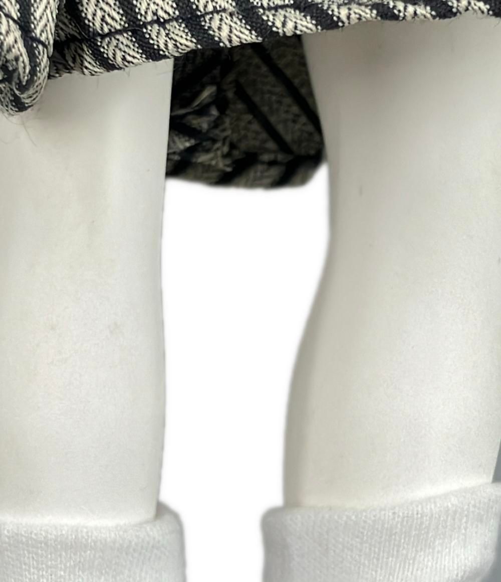 MEZCO ドール She Who Cannot Be Named リビングデッドドールズ