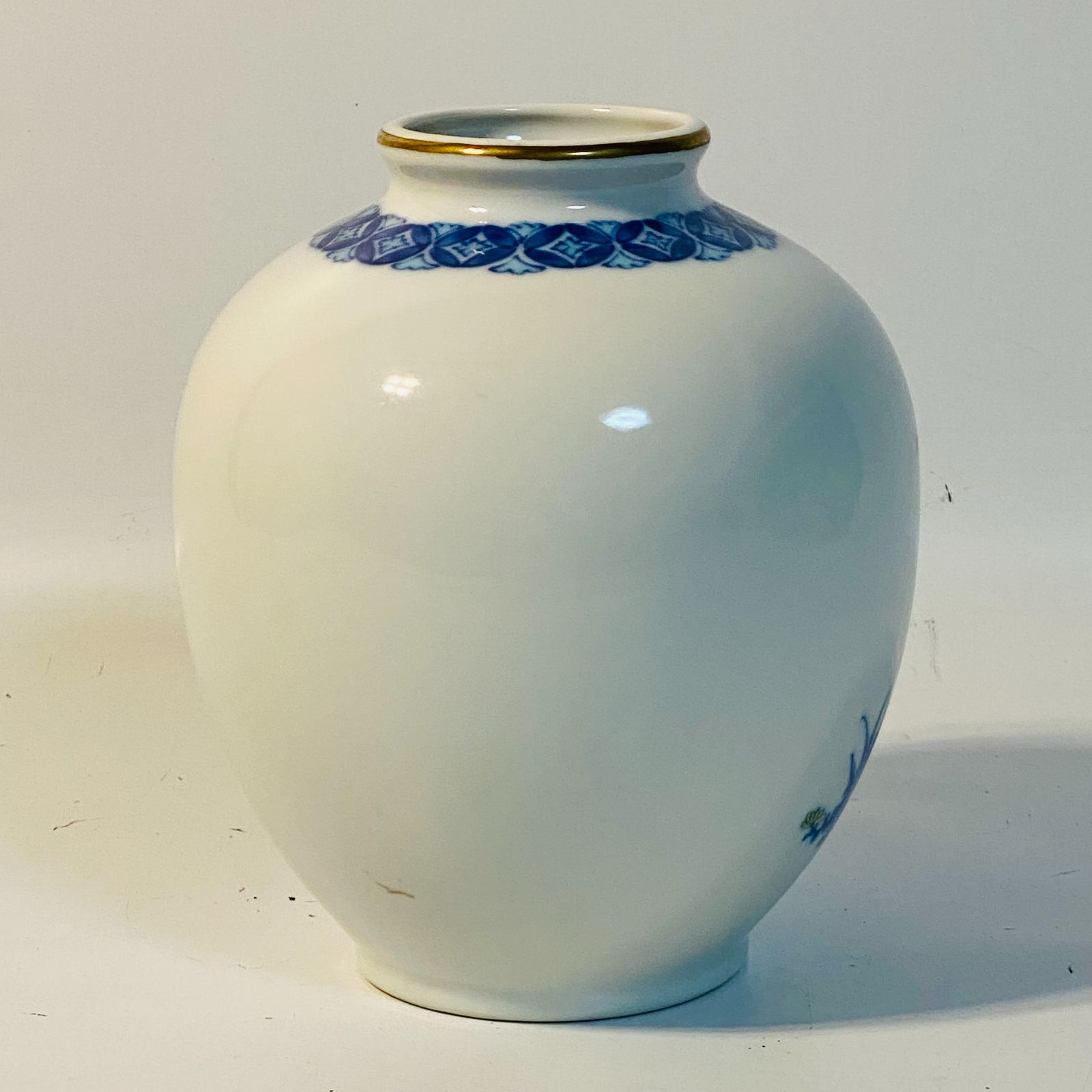 有田焼 若山 花瓶 花器 和柄 花柄 華道 花道 お花 生け花 花立 花入 有田焼