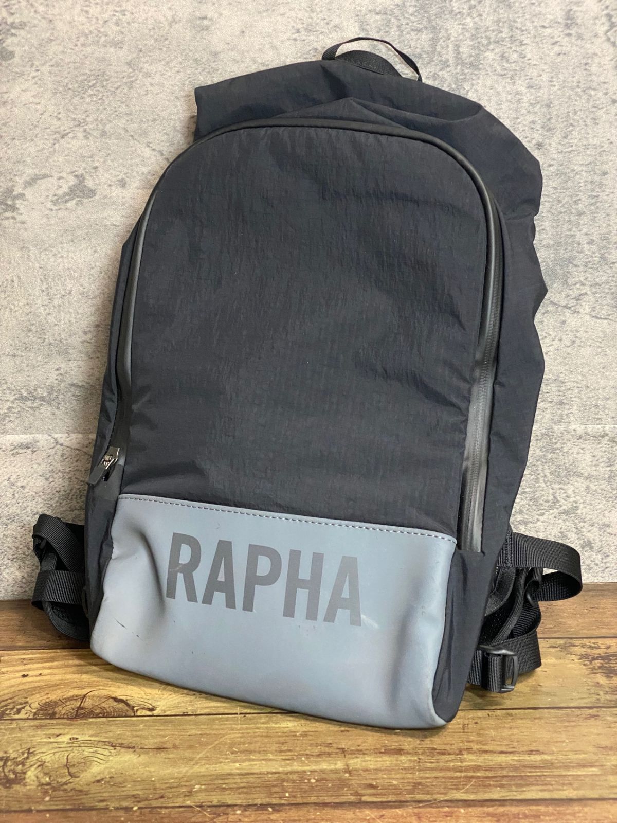 JH191 ラファ Rapha PRO TEAM LIGHTWEIGHT BACKPACK リュック バックパック 黒
