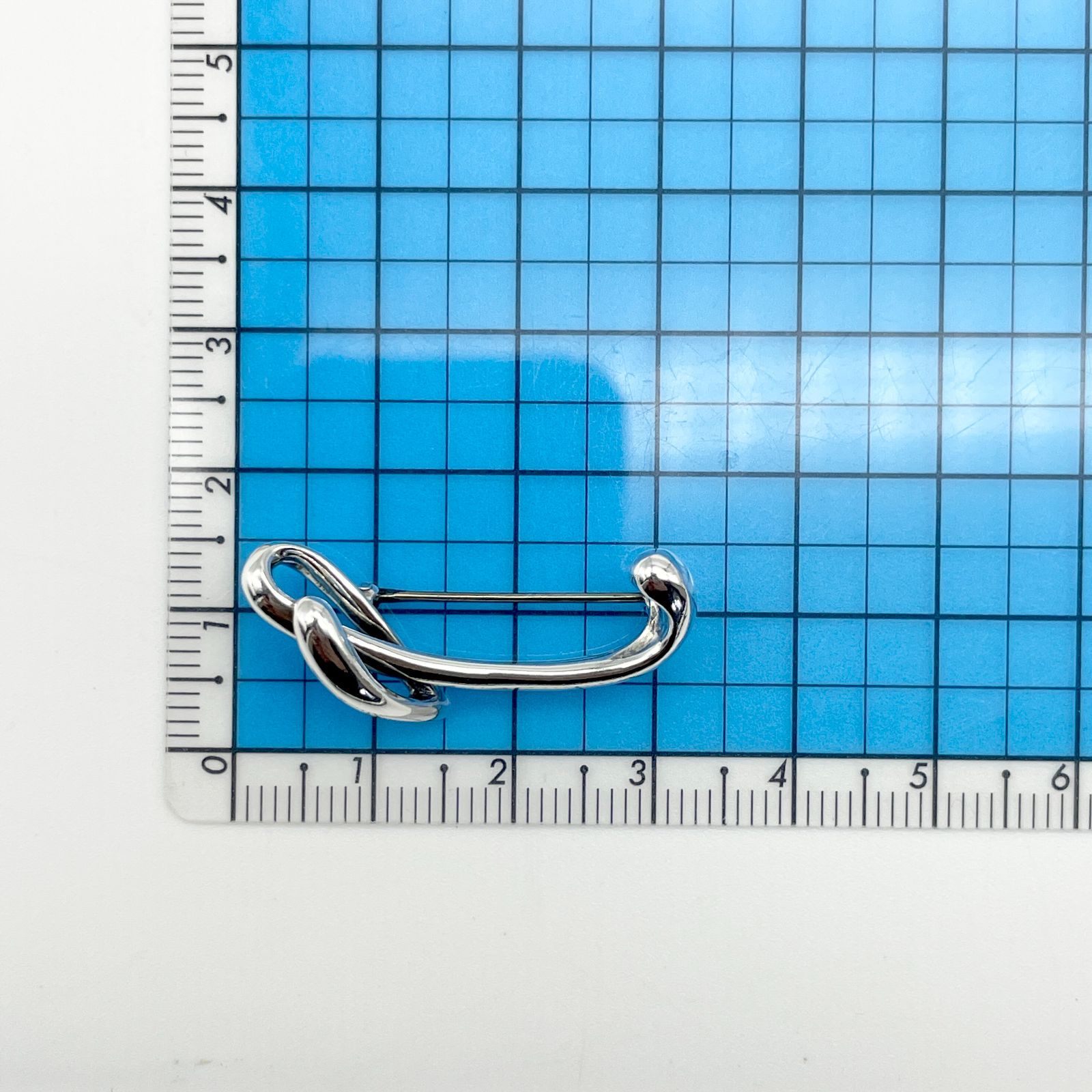 Tiffany イニシャルs ブローチ