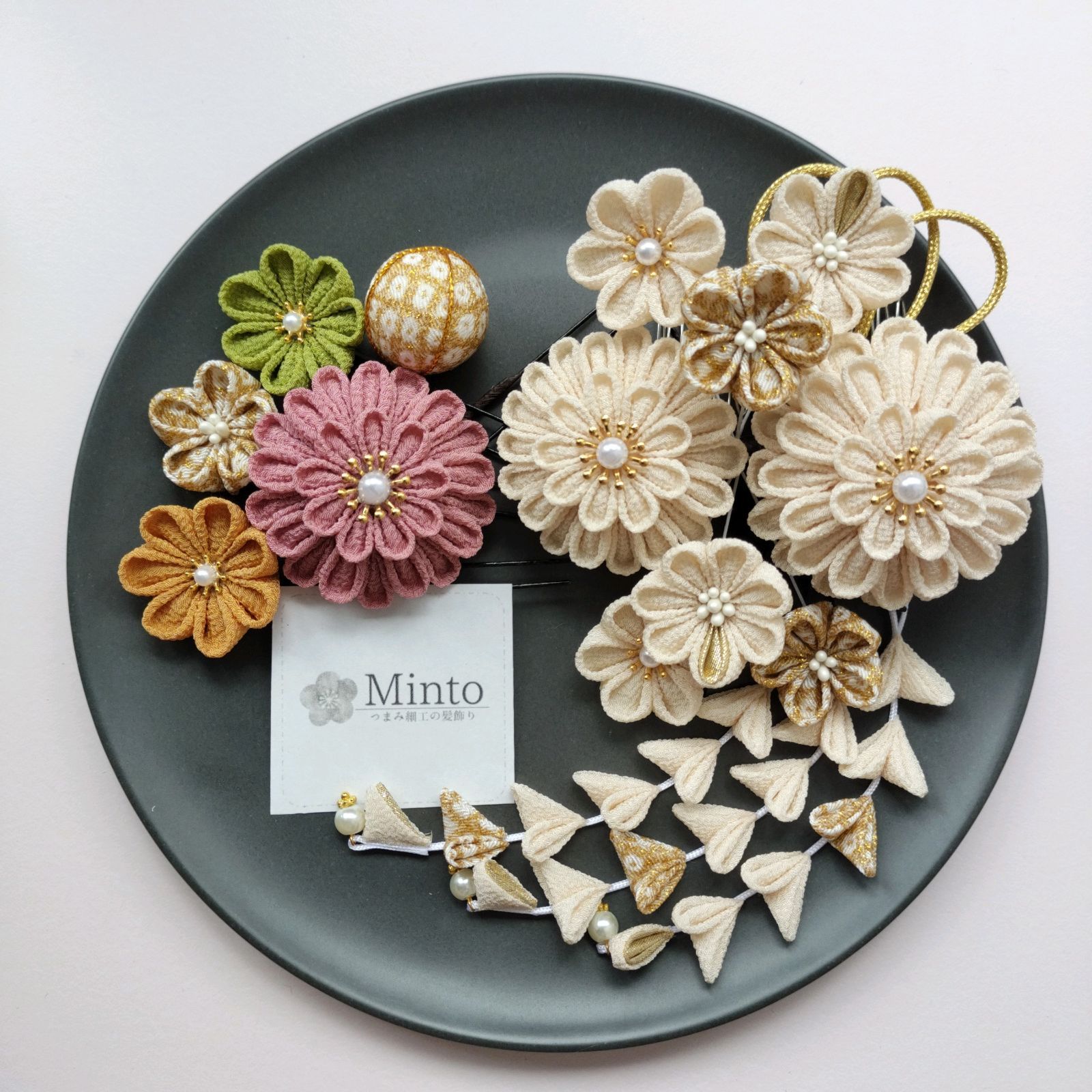 終わりのセラフ クルル・ツェペシ トレーディングオーバル 缶バッジ