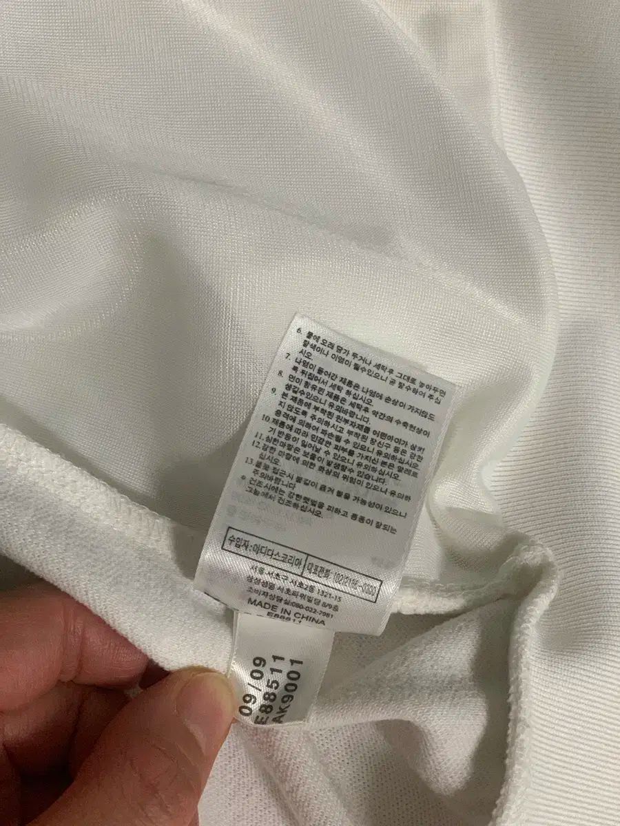 グリッター ロゴ