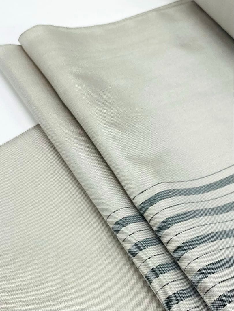 斉藤上太郎 本場大島紬 稿大島 子持ち縞 正絹 反物 斉藤上太郎 本場大島紬 稿大島 子持ち縞 正絹 反物 本場大島紬 純絹