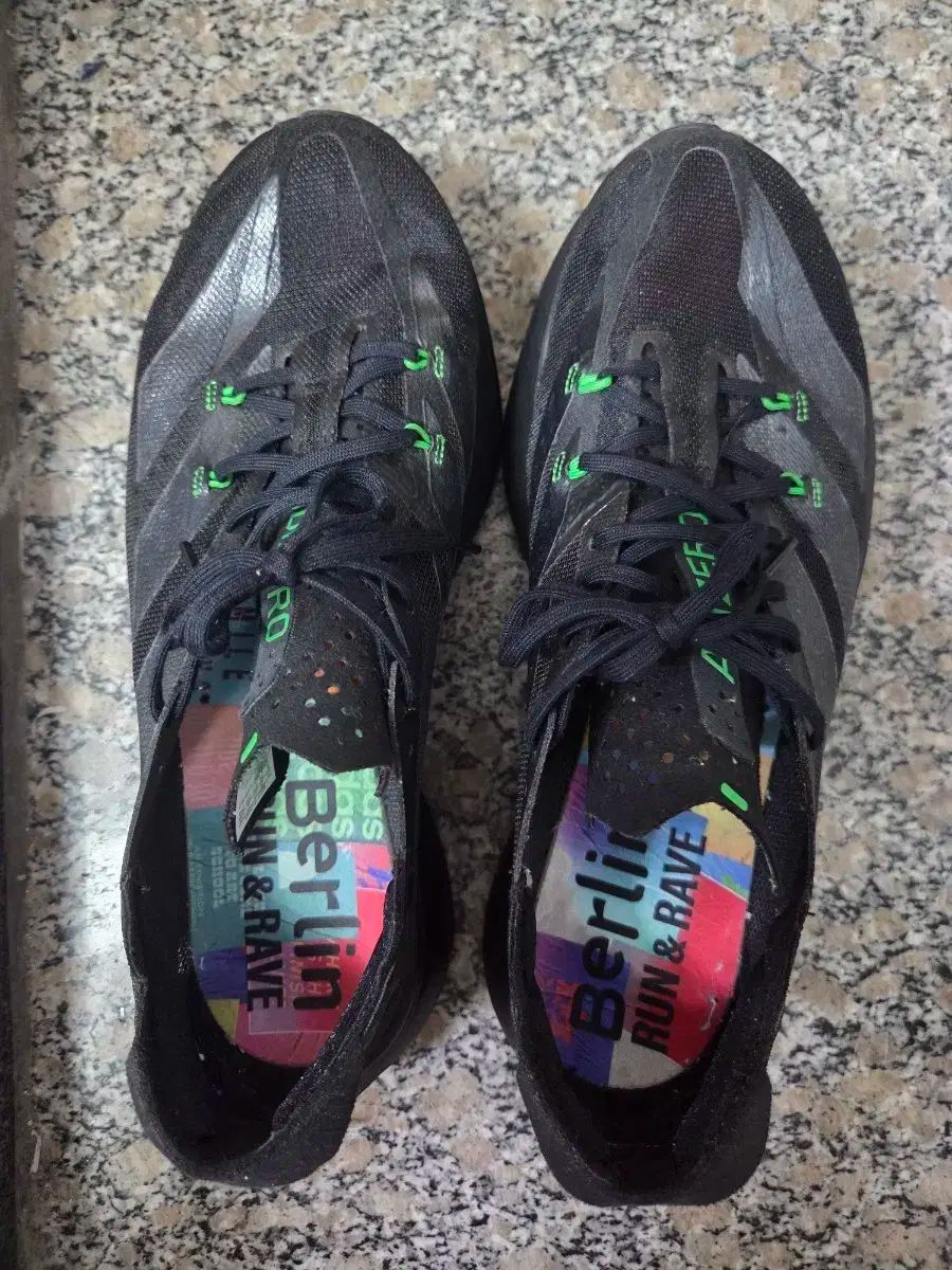 アディダス アディゼロ アディオス プロ3 260