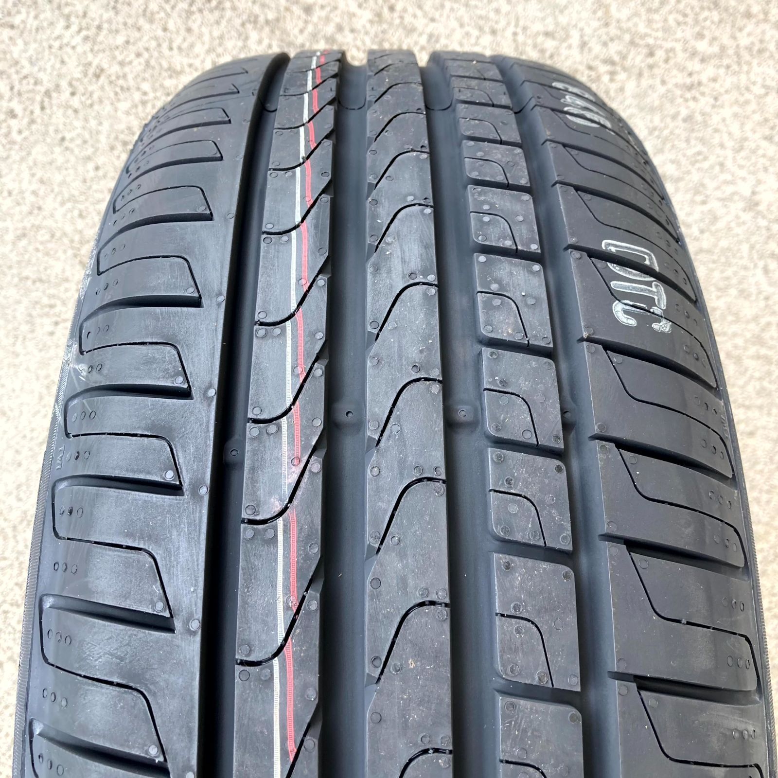 215|55R17 サマータイヤ