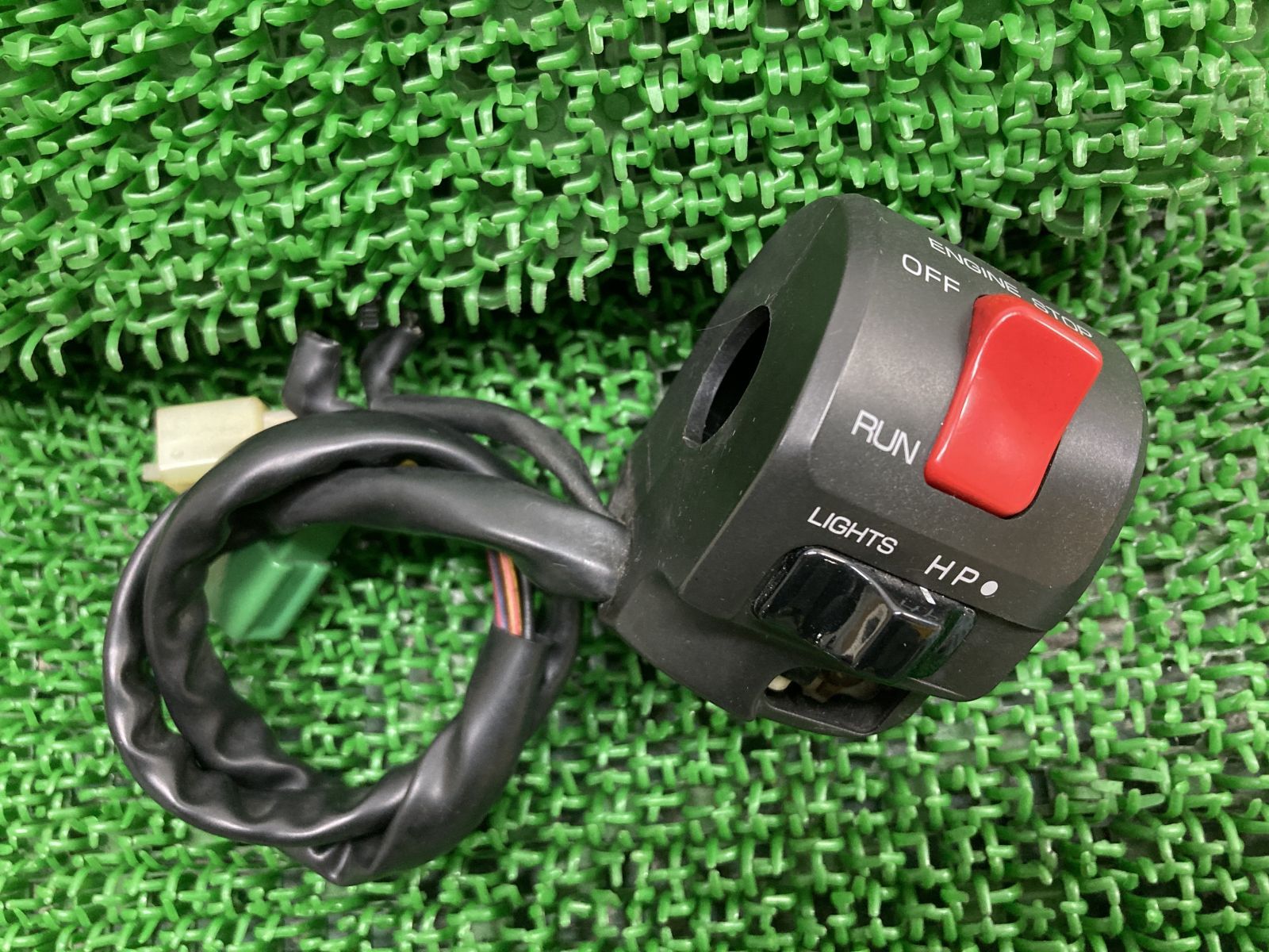 ZZ-R1100 ハンドルスイッチ 右 カワサキ 純正 中古 バイク 部品