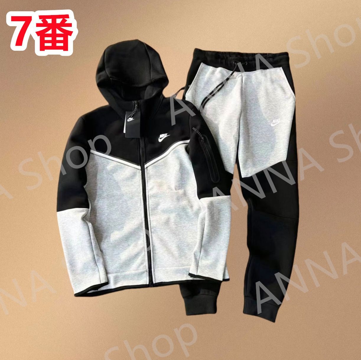 NIKE