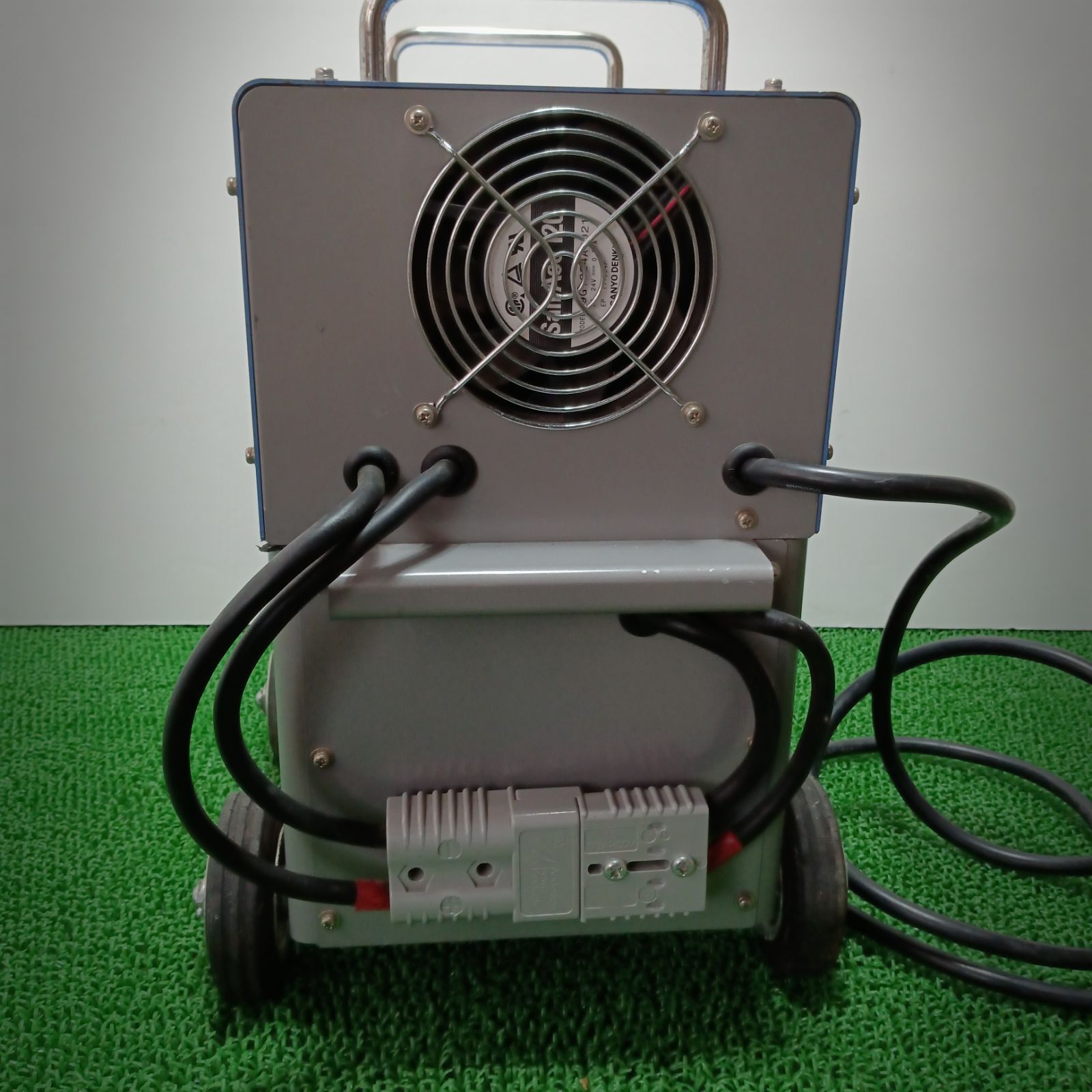 mightバッテリウエルダ