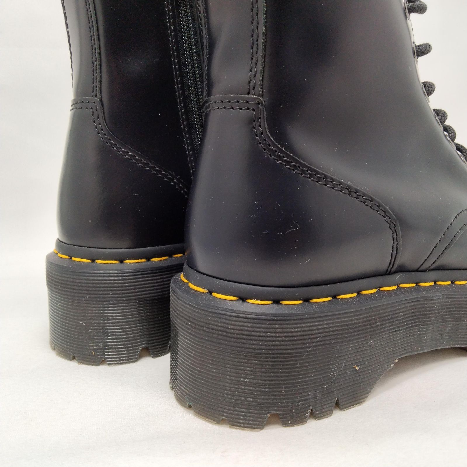 Martens ️ドクターマーチン