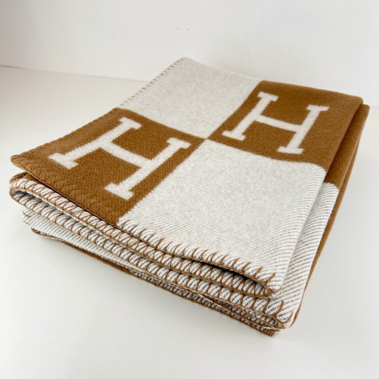 Hermès エルメス Jeté de canapé Avalon プレード アヴァロン メリノウール 90 カシミヤ 10 Ecru Camel エクリュ キャメル