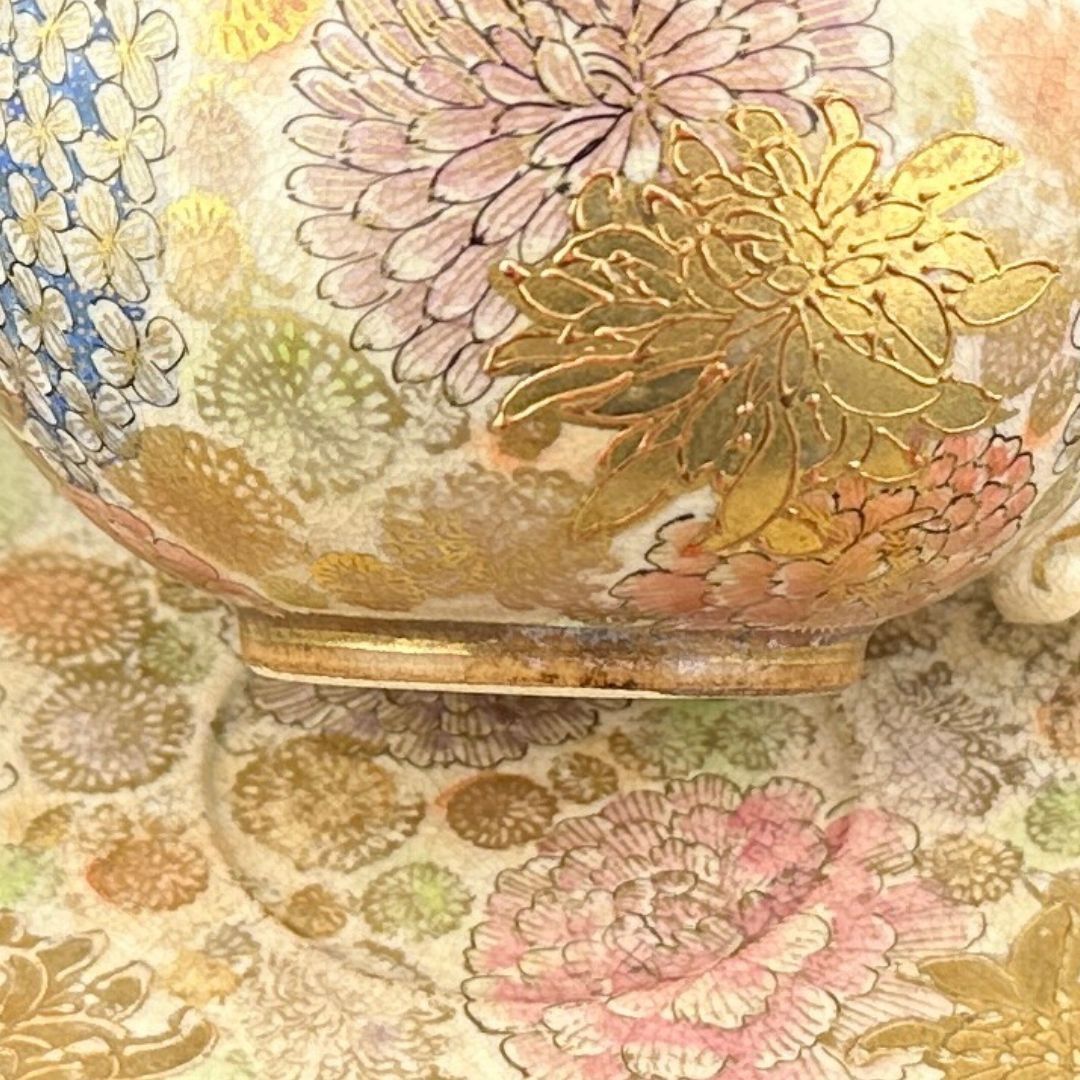 【骨董品】 稀少作　明治期薩摩焼　英国からの里帰り　金彩の美しいカップ＆ソーサー 骨董品】 稀少作 明治期薩摩焼 英国からの里帰り 金彩の美しい