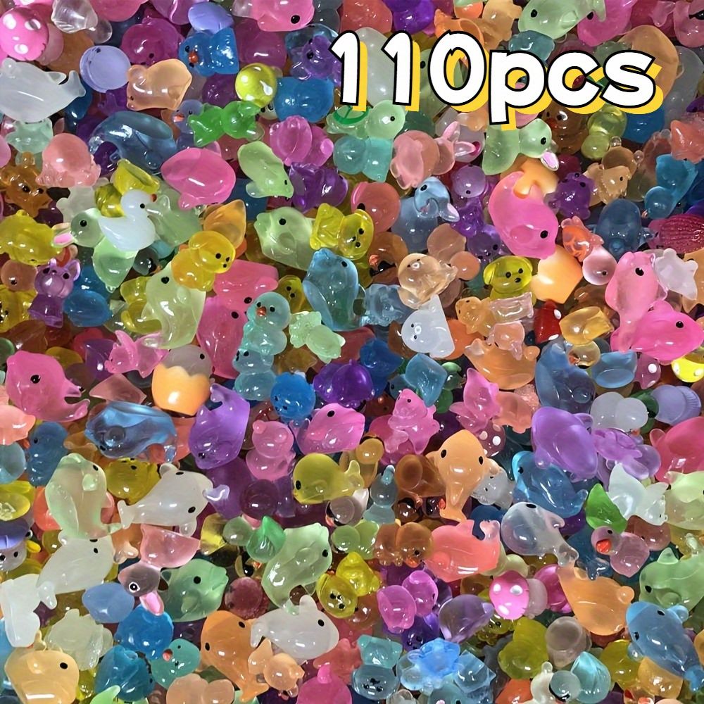 110個の光るダークミニチュア動物フィギュア
