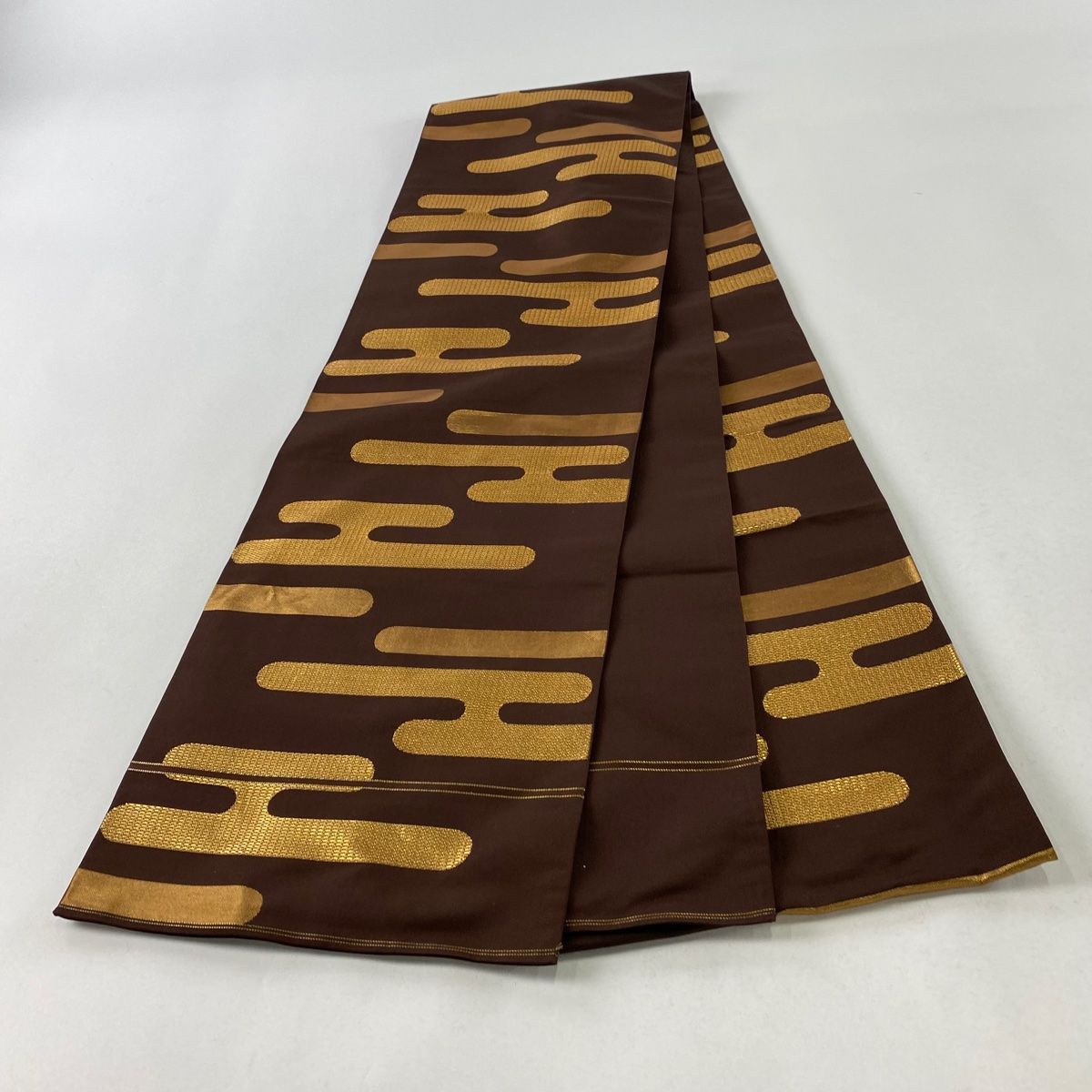 袋帯 美品 秀品 関西仕立て ヱ霞 箔 金糸 茶色 全通 正絹 【中古