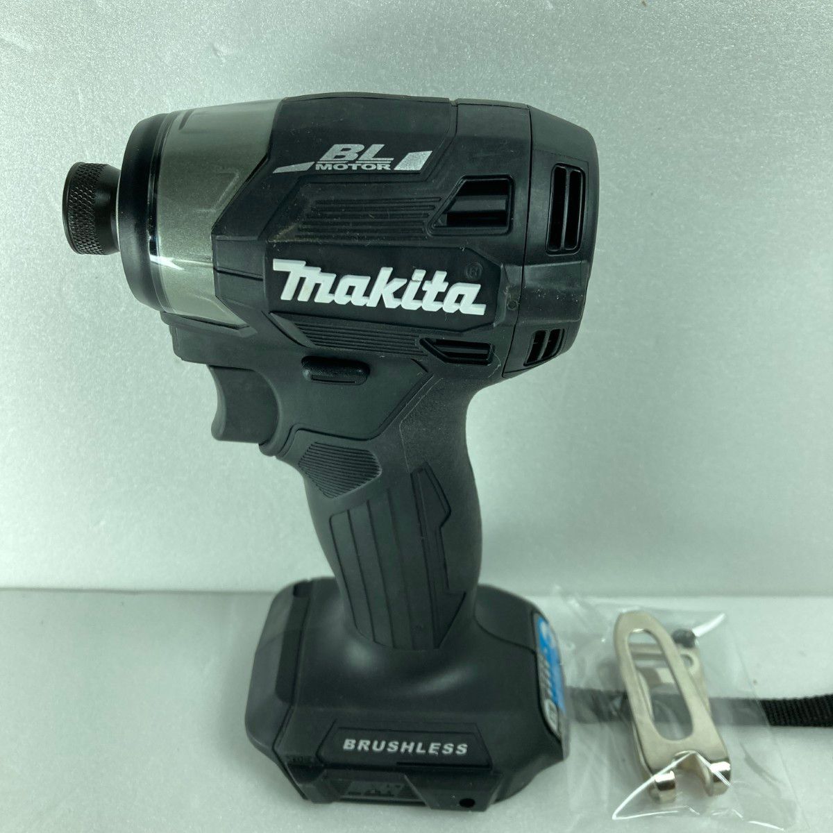 ＊＊MAKITA マキタ インパクトドライバ 18v 本体のみ TD173D ブラック