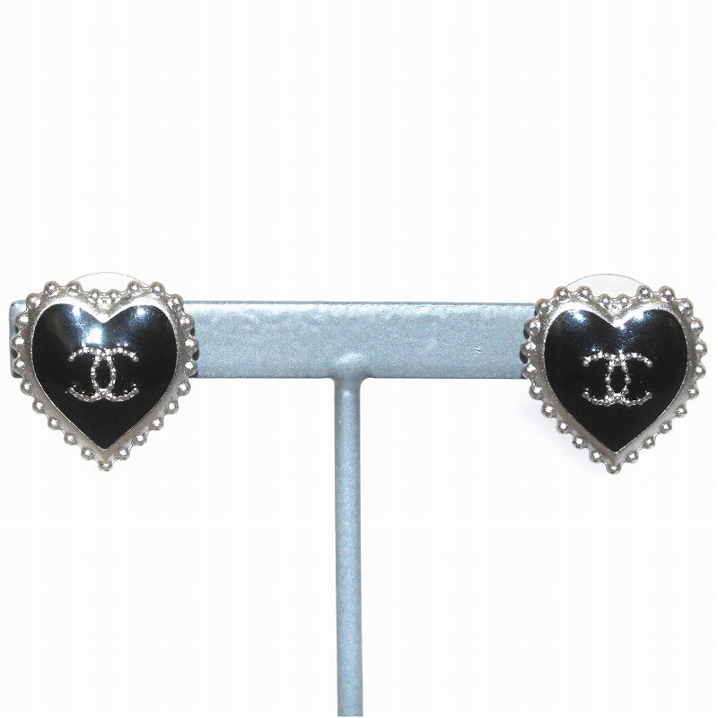 CHANEL ハート ブラック ピアス 中古・古着通販】CHANEL (シャネル) ハートピアス ココマーク