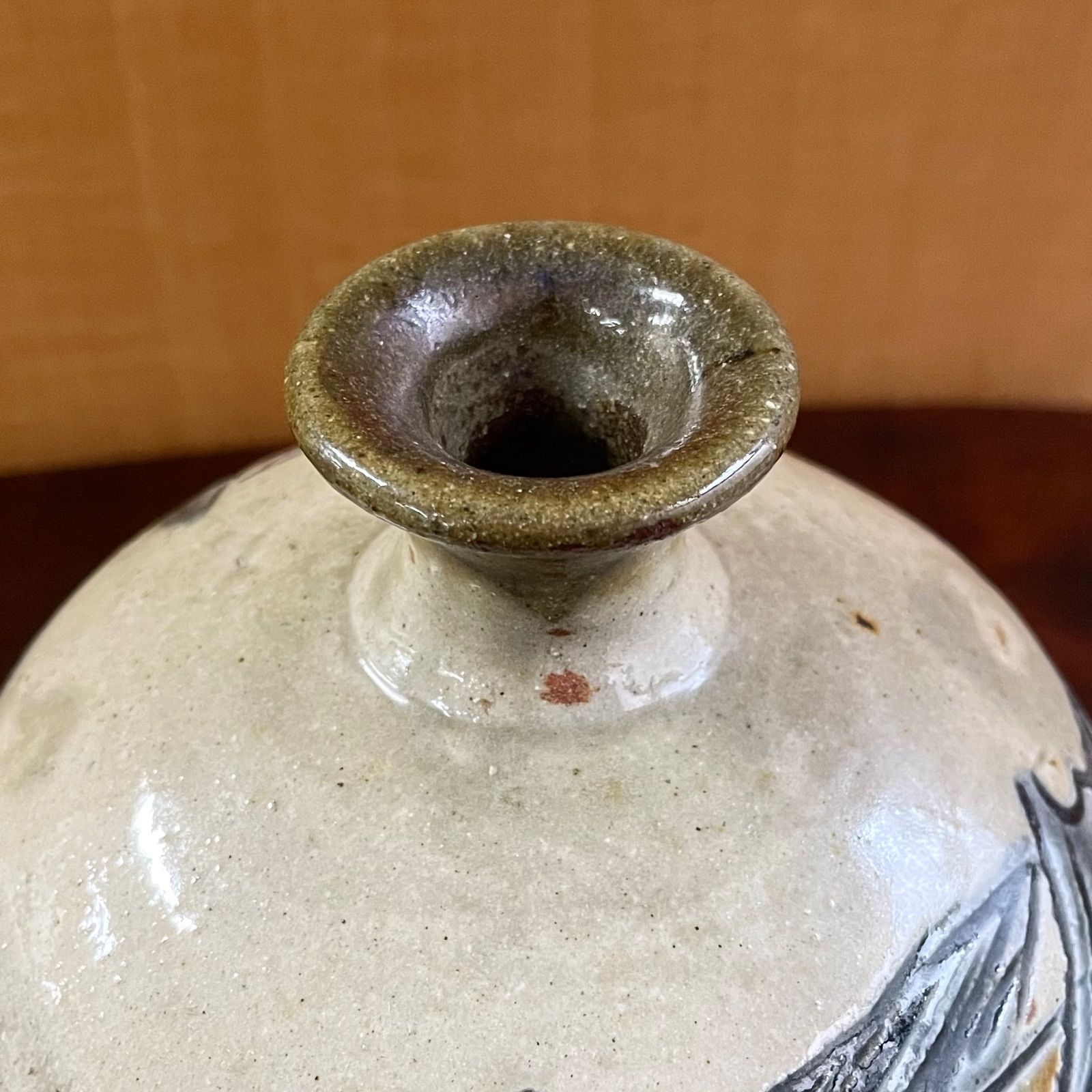 壺屋焼 人間国宝 金城次郎作 海老魚文花瓶 （箱直筆） – 生活民芸 壷屋