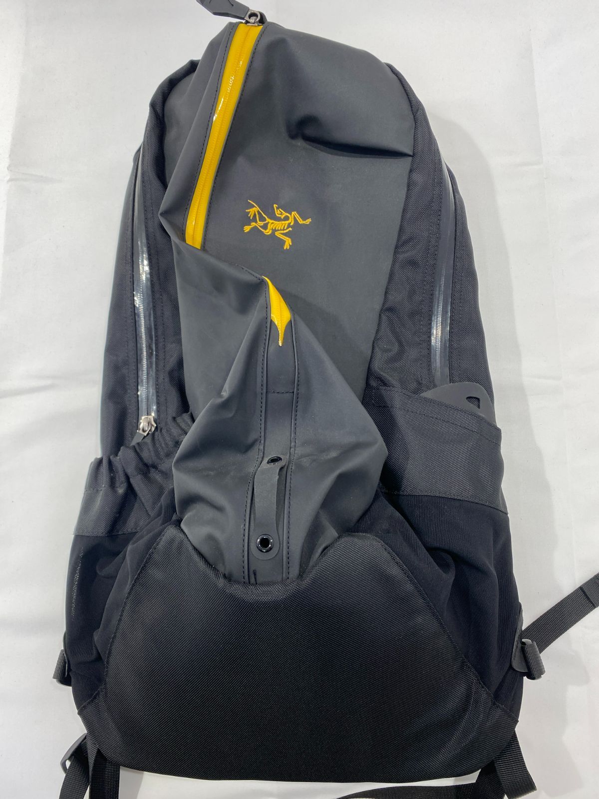 【七重浜792-7-070308nh】ARC'TERYX アークテリクス arro22 バックパック【併売】【中古】【メンズ】