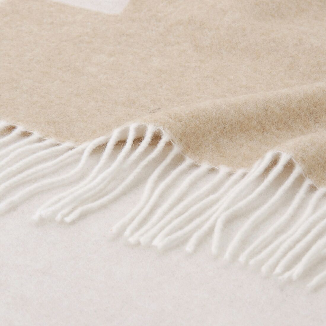 A.P.C. アーペーセー マフラー レディース メンズ キャメル
