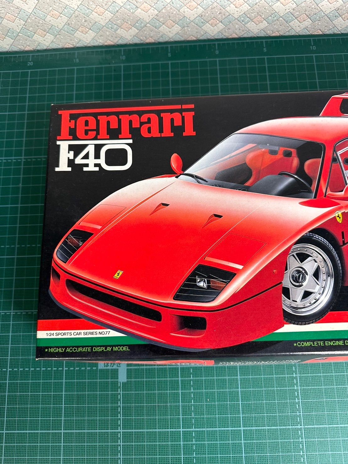 ★デッドストック★  タミヤ　フェラーリF40 Amazon.co.jp: タミヤ 1/24 フェラーリ F40 : Hobbies