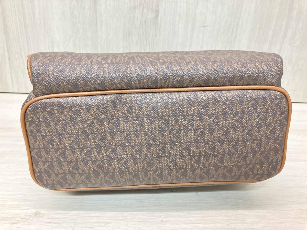 モノグラム キャンバス