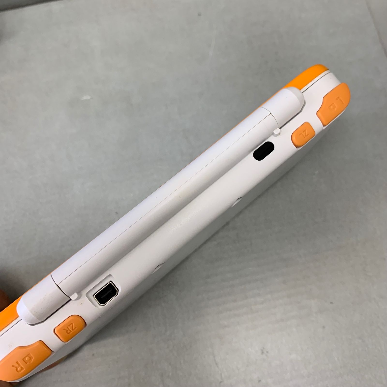 ジャンク品〉Newニンテンドー2DSLL ホワイト×オレンジ Nintendo2DSLL