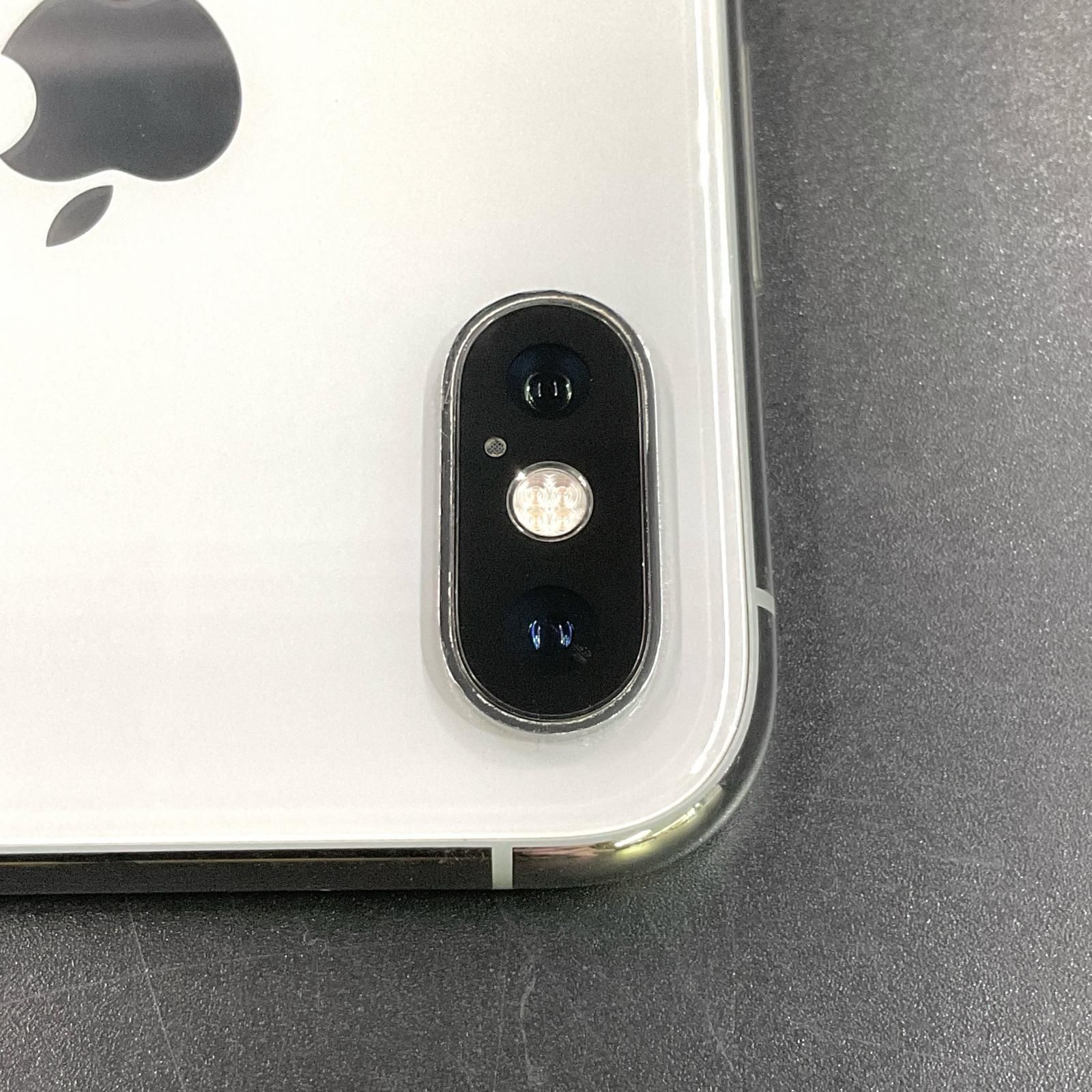 iPhone Xs Silver 64 GB au iPhone Xs Silver 64 GB au iPhone Xs