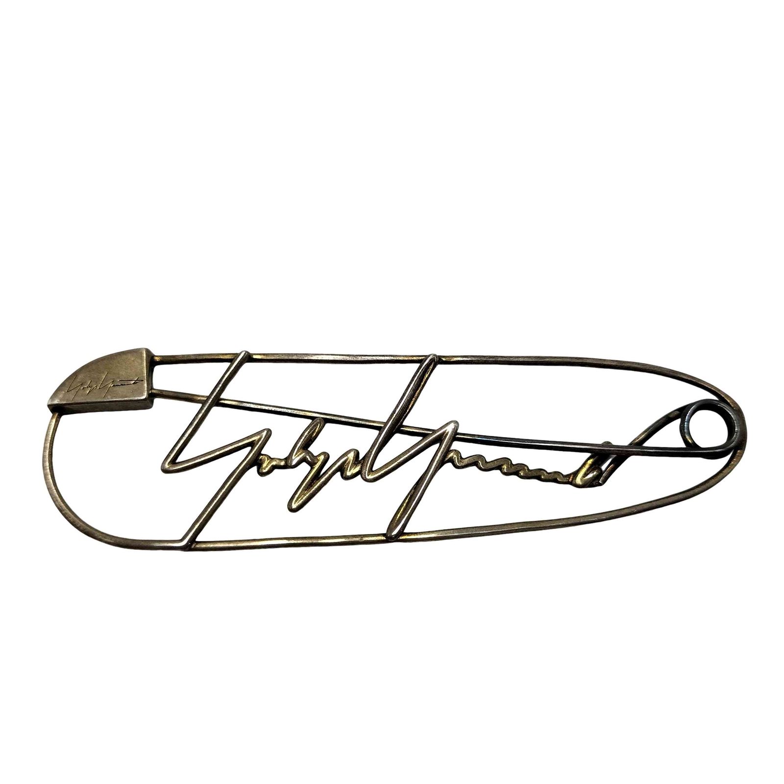 ヨウジヤマモト Yohji Yamamoto Signature Logo Pin ロゴ ピン