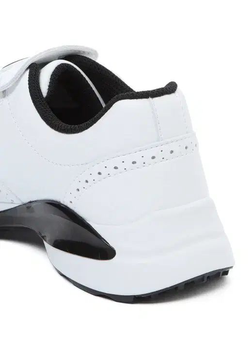 ワイドアングル ゴルフシューズ