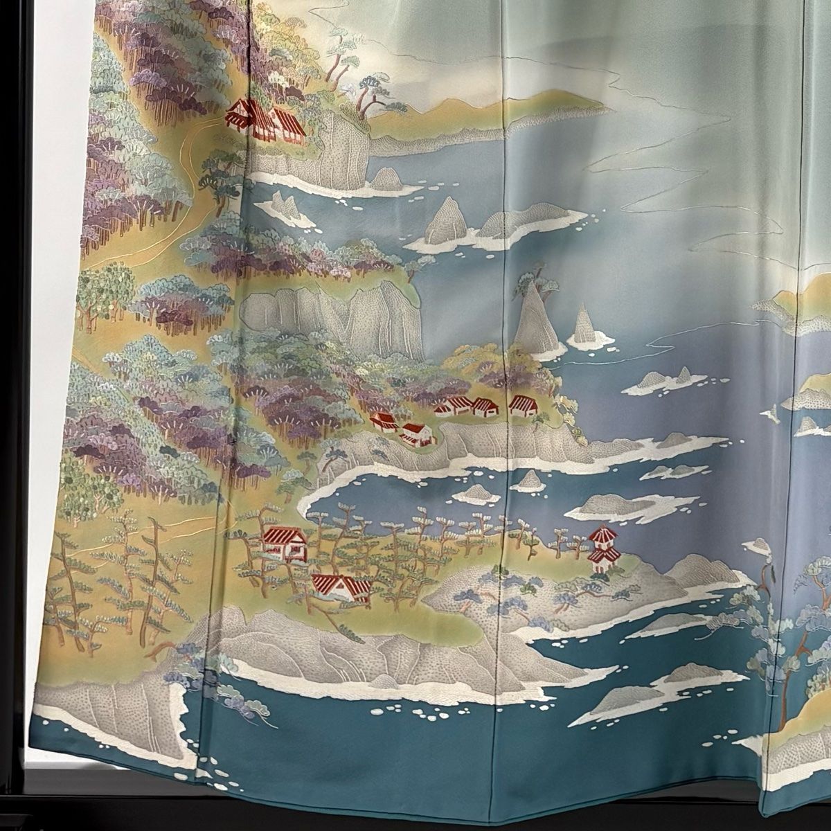 訪問着 身丈157cm 裄丈63cm S 袷 水辺の風景 家屋 刺繍 灰緑 正絹 秀品