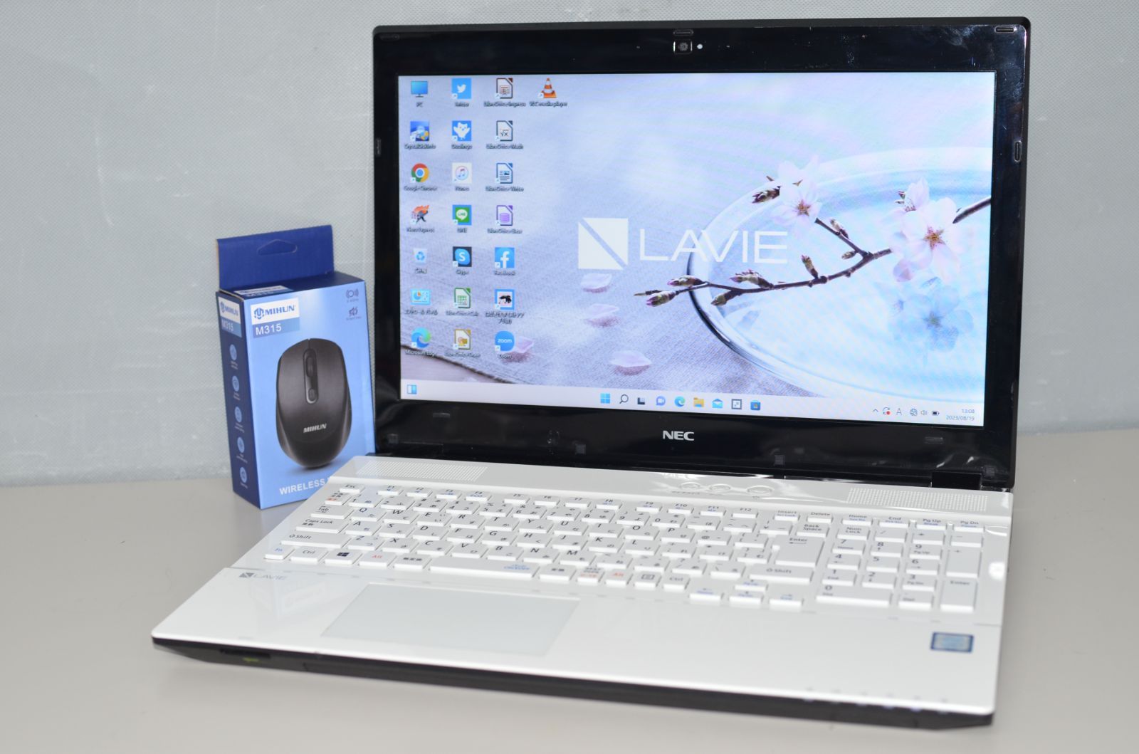 中古良品ノートパソコン Windows11+office 新品爆速SSD512GB NEC NS600