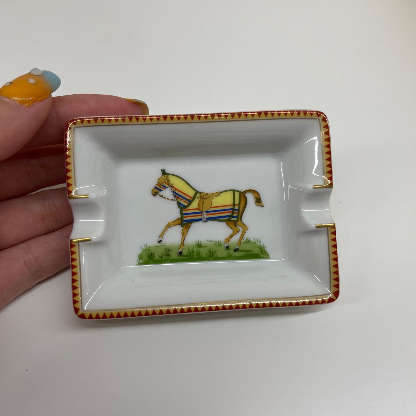 HERMES エルメス アッシュトレイ 灰皿 馬車 ウマ ホース 楽天市場】HERMES エルメス アッシュトレイ 灰皿 馬柄 ホース