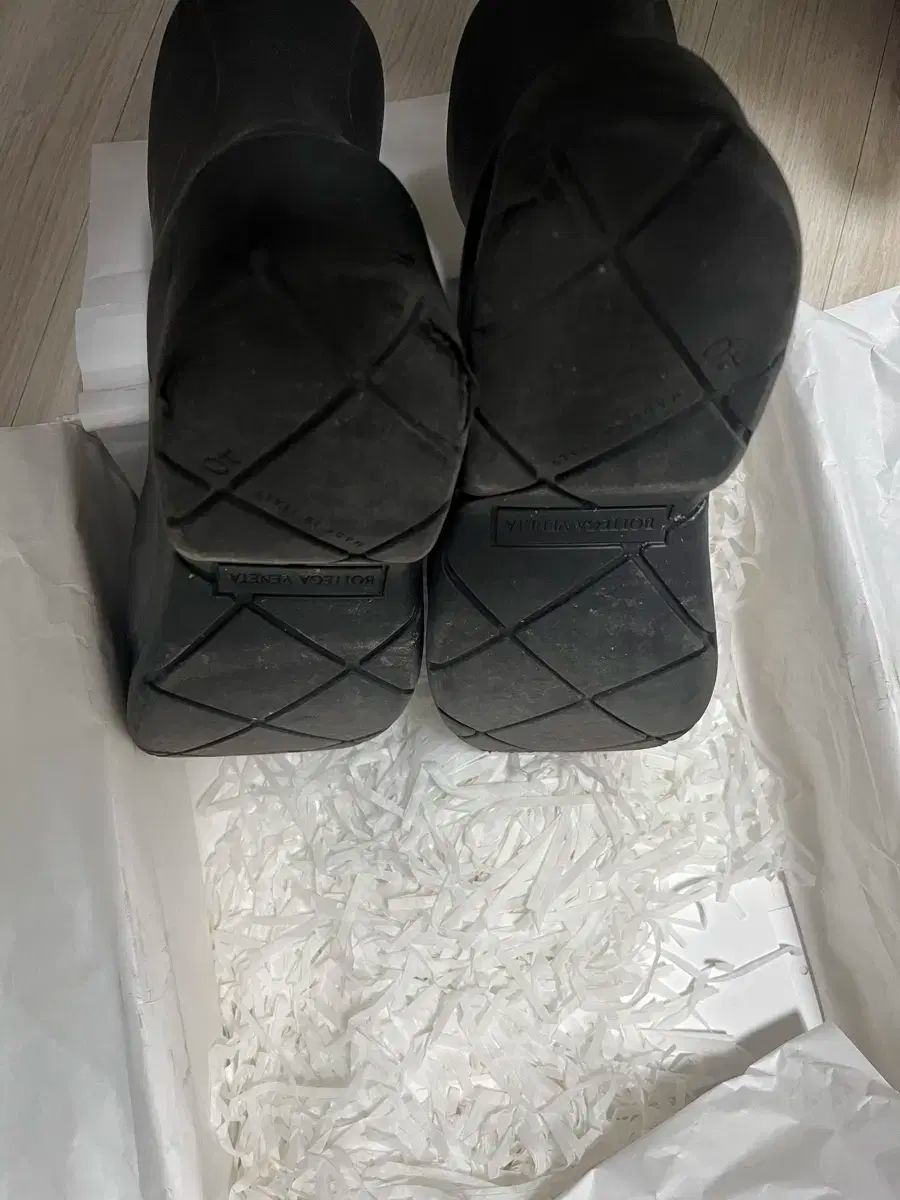 BOTTEGA VENETA(ボッテガヴェネタ) パドルブーツ 黒 40 美品】BOTTEGA