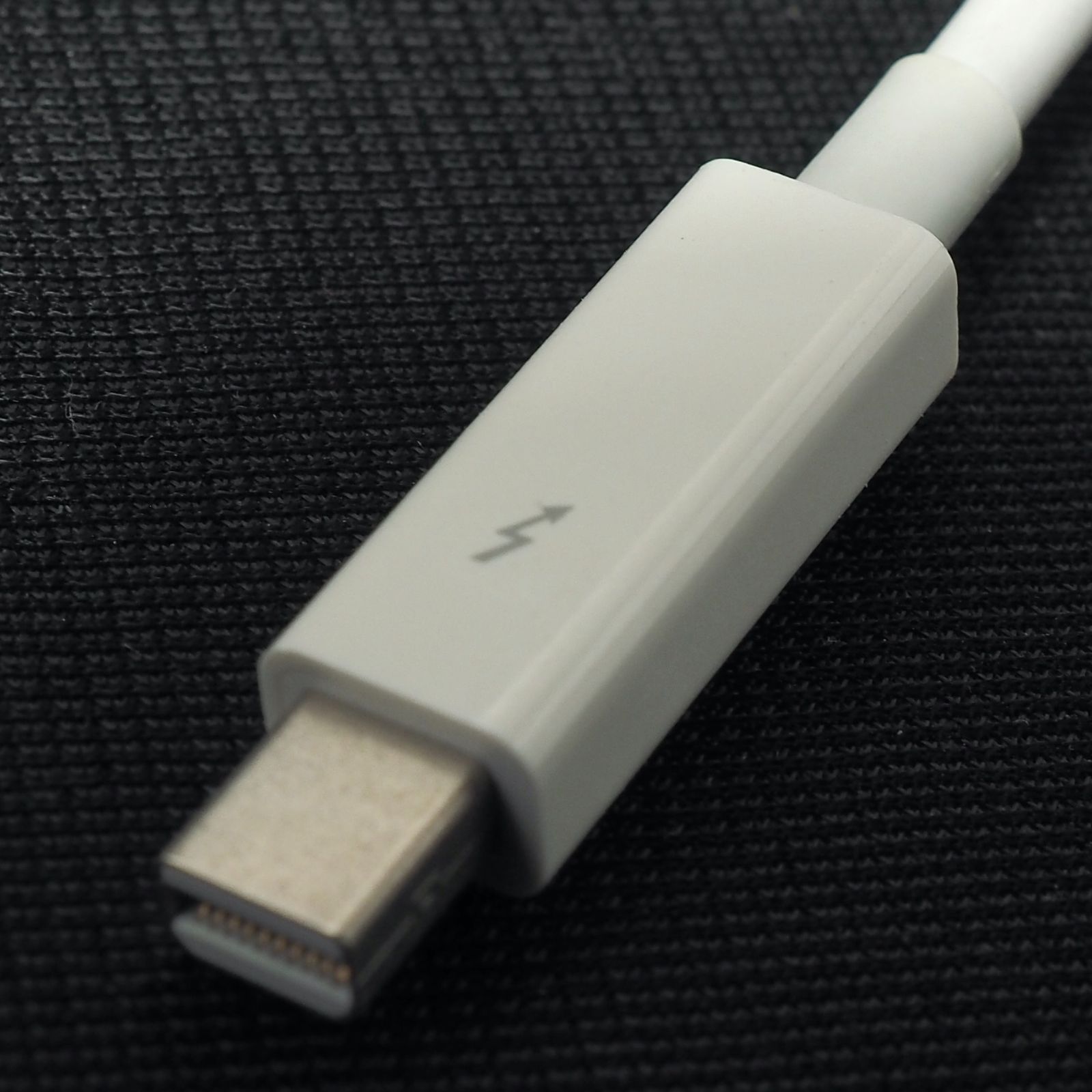 アップル A1463 EMC2591 Genuine Apple A1463 Thunderbolt 2 to FireWire 800 Adapter