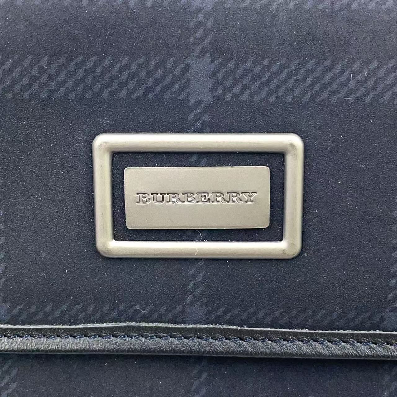 BURBERRY ノバチェック 二つ折り財布 レザー×PVC ネイビー