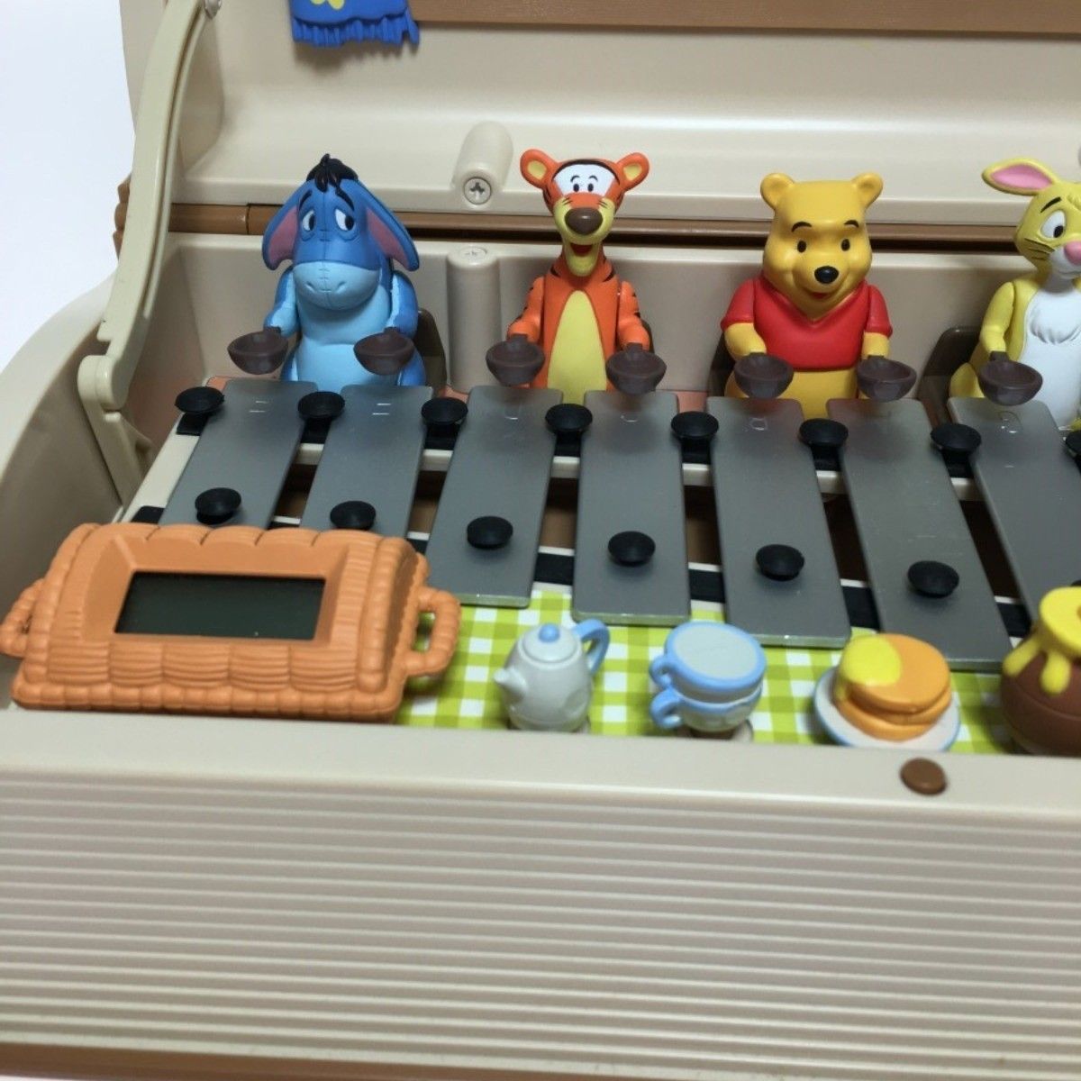 1997年発売 くまのプーさんの鉄琴オルゴール時計「ハニーコンサート