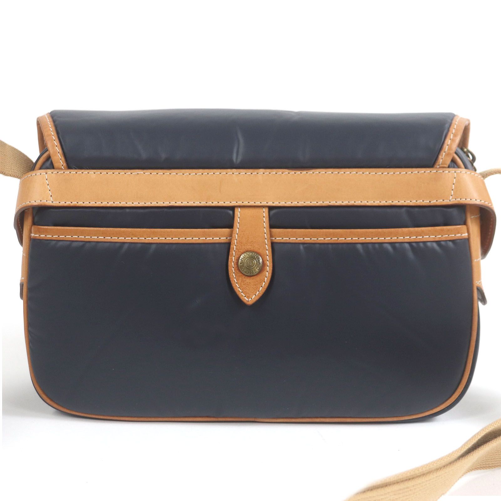 ハンティングワールド バチューサパス ボディバッグ ブラック 4109BSS