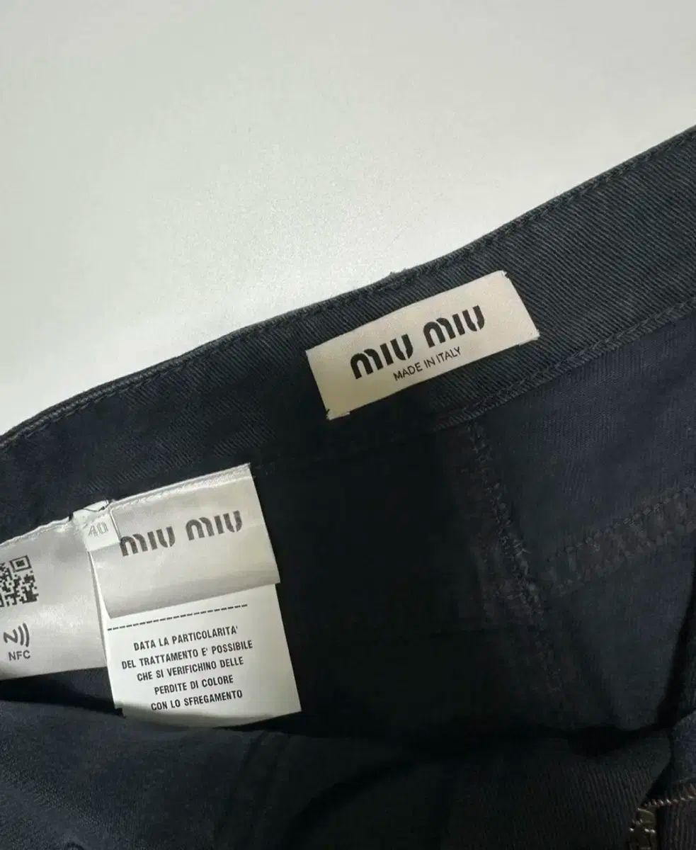 バックポケット ロゴ