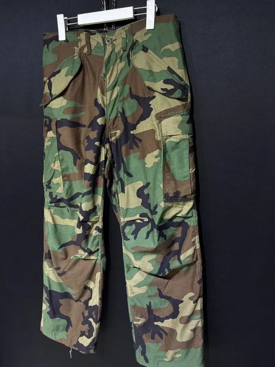 スラックス パンツ