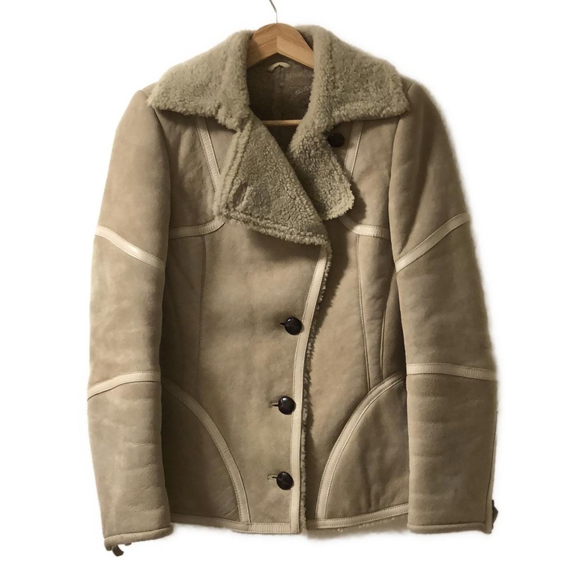 BALLY バリー コート サイズ38 S レディース - ベージュ 長袖 ムートン ショート丈 秋 冬