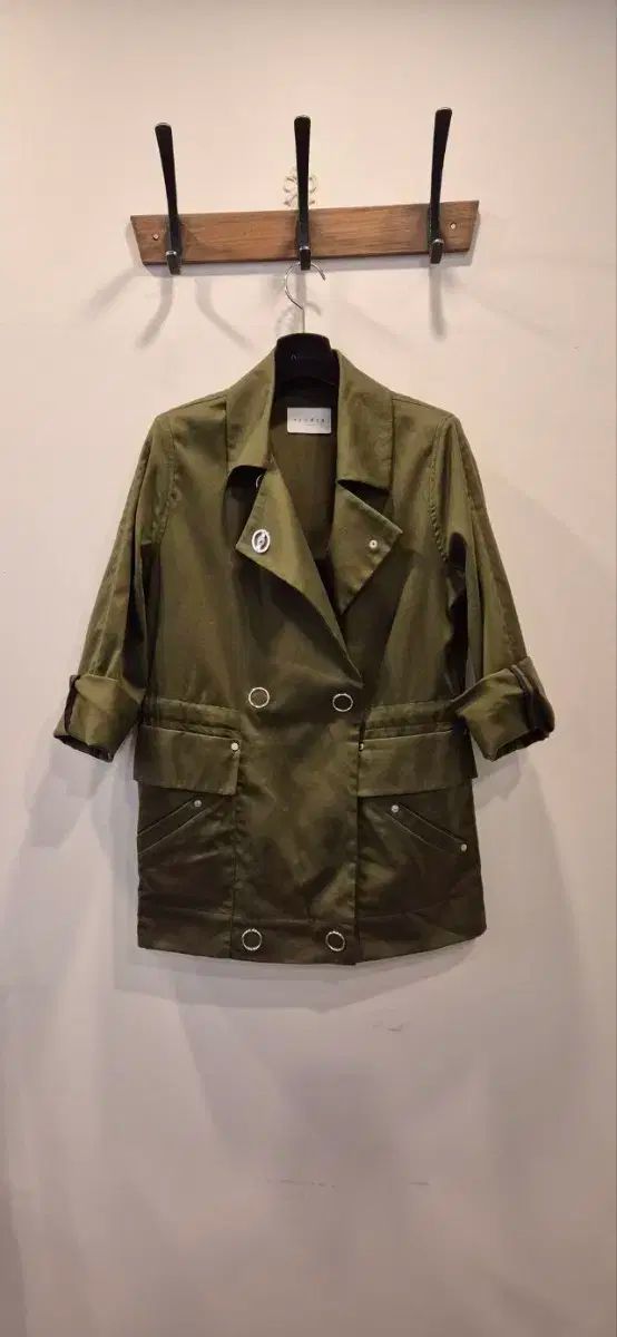 SANDRO サンドロ カーキ色 ダブル ボタン ジャケット