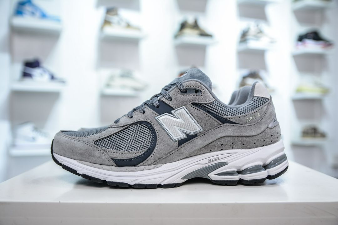 【新品未使用】ニューバランス M2002RST『毎日お値下げ中』 7月中値下げ】New Balance ニューバランス M2002RST - メルカリ