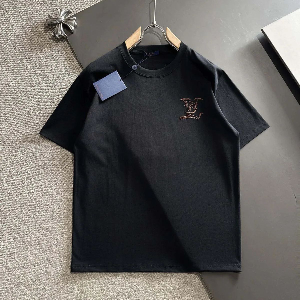 LOUIS VUITTON ルイヴィトンTシャツ プリント 半袖